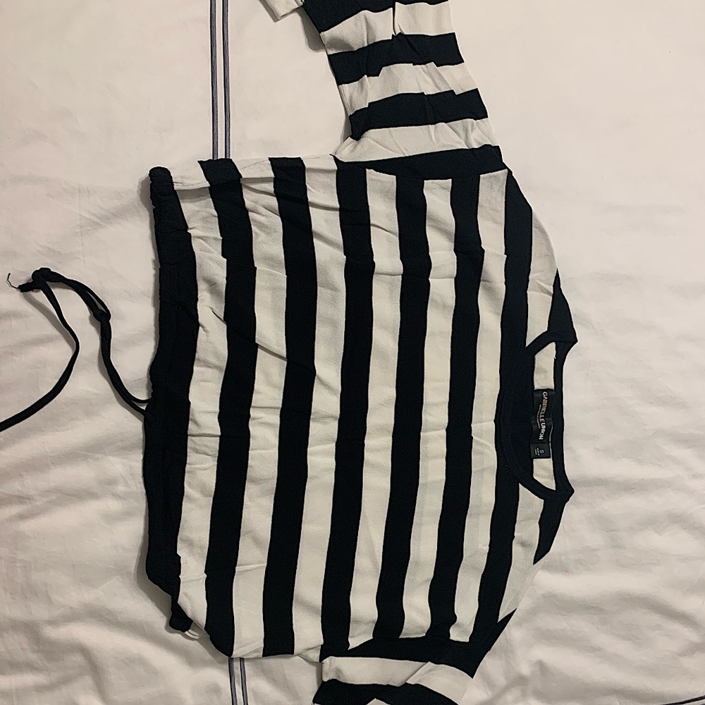 Gabrielle union crop shirt